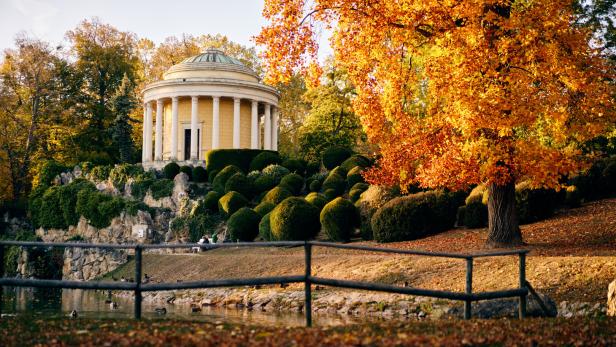 Blick in den Eisenstädter Schlosspark im Herbst