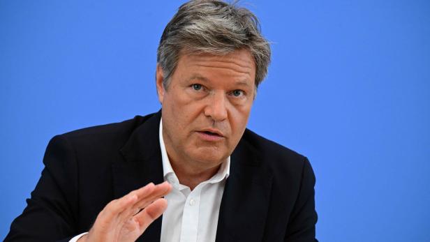 FILES-GERMANY-POLITICS-PARLIAMENT