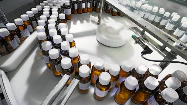 ++ HANDOUT ++ TIROL: SANDOZ ERÖFFNET 50 MIO. EURO SCHWERE ANTIBIOTIKA-PRODUKTIONSANLAGE