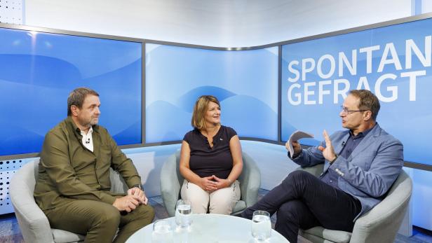 Cafetier Wolfgang Binder, Mikrobiologin Brigitte Gasser sowie der Genetiker und Moderator Markus Hengstschläger in der Sendung „Spontan gefragt“.