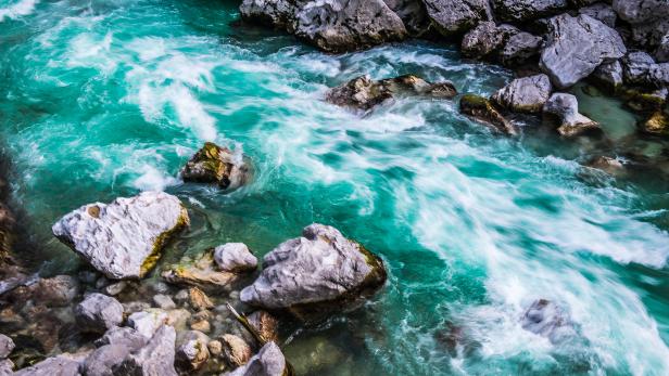 Ein türkiser Fluss, die Soca