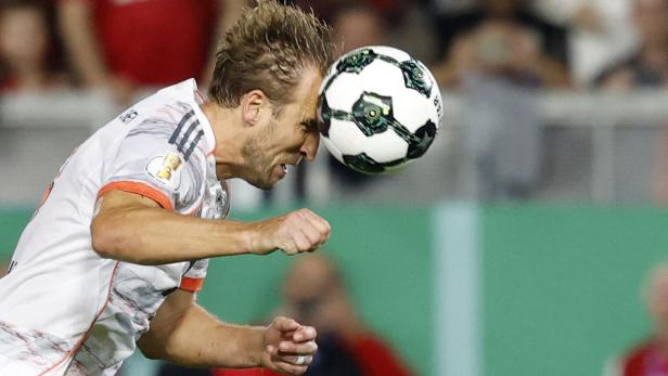 DFB Cup - Wehen Wiesbaden v Bayern Munich