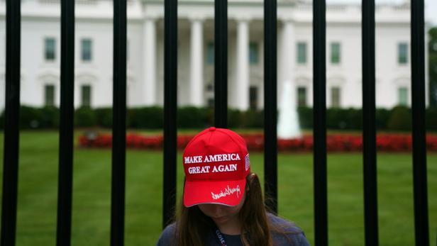 US government halts new student visa interviews