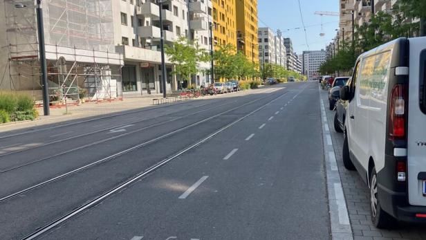 Die Bruno-Marek-Allee im neuen Stadtteil Nordbahnviertel.