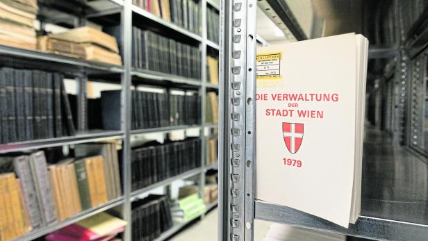 Rundgang durch das Statistik Archiv
