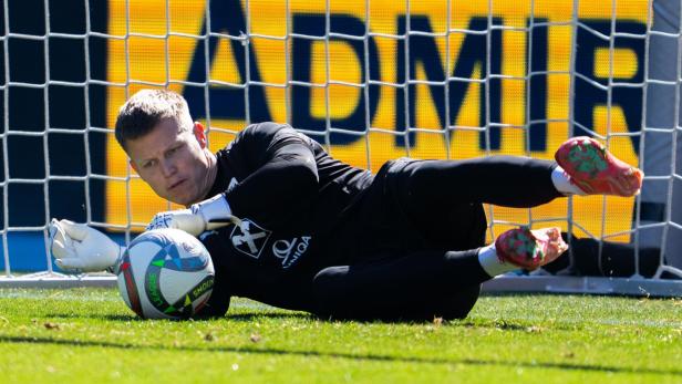 ABSCHLUSSTRAINING ÖFB VOR SPIEL GEGEN SERBIEN: PENTZ