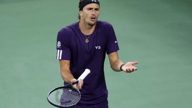 Das deutsche Tennis-Ass Alexander Zverev mit einem Schläger in der Hand