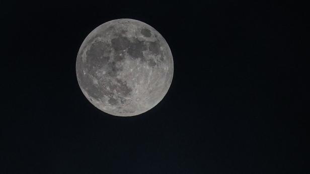 Mond am Nachthimmel Mond am Nachthimmel