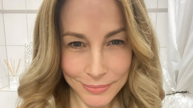 Michelle Monballijn: Die Schauspielerin wurde ins Krankenhaus eingeliefert. Michelle Monballijn: Die Schauspielerin wurde ins Krankenhaus eingeliefert.