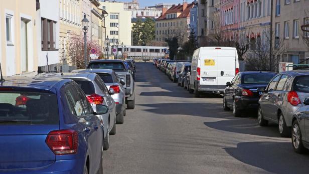 Parken Hietzing Firmiangasse VORHER Parken Hietzing Firmiangasse VORHER