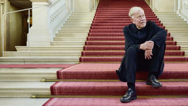 Claus Peymann Claus Peymann im Burgtheater.