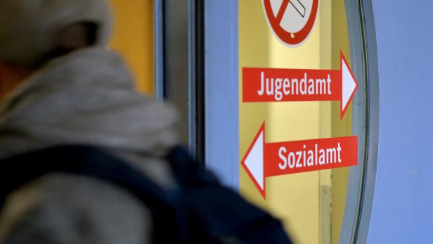 THEMENBILD: MINDESTSICHERUNG / SOZIALAMT THEMENBILD: MINDESTSICHERUNG / SOZIALAMT