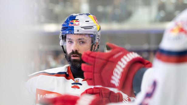 EISHOCKEY: ICE HOCKEY LEAGE / FINALE / BEST-OF-7 / 2. SPIEL: EC RED BULL SALZBURG - EC KAC Erste Niederlage für Salzburg in der Champions Hockey League