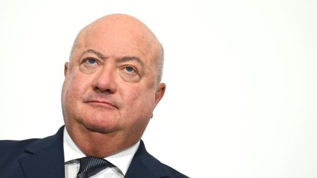 KLAUSUR DER BUNDESREGIERUNG / MINISTERRAT: STOCKER