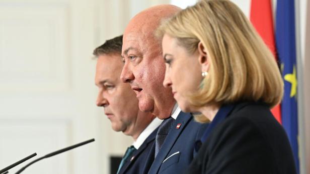 KLAUSUR DER BUNDESREGIERUNG / MINISTERRAT: BABLER/STOCKER/MEINL-REISINGER KLAUSUR DER BUNDESREGIERUNG / MINISTERRAT: BABLER/STOCKER/MEINL-REISINGER