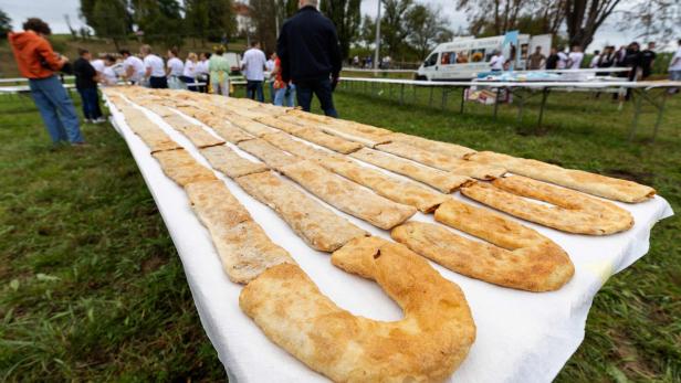 CROATIA-FOOD-DRINK-OFFBEAT-GUINNESS WORLD RECORDS CROATIA-FOOD-DRINK-OFFBEAT-GUINNESS WORLD RECORDS