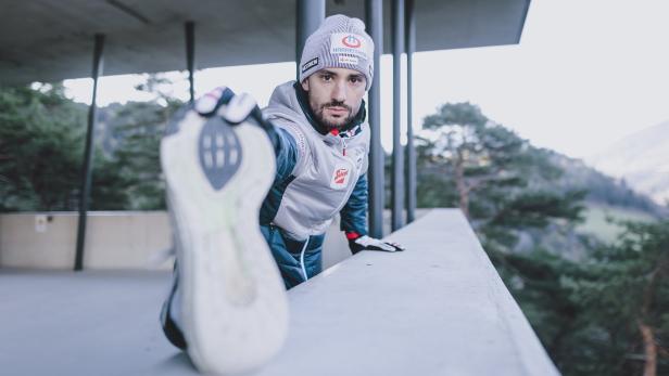 SKI AUSTRIA: NORDISCHE KOMBINATION/SPRUNGTAINING BERGISEL: GREIDERER Der Nordische Kombinierer Lukas Greiderer wurde 2021 Weltmeister und holte 2022 Olympia-Bronze