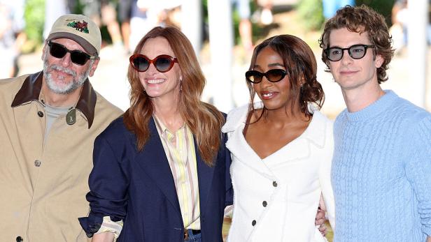 Luca Guadagnino, Julia Roberts, Ayo Edebiri und Andrew Garfield