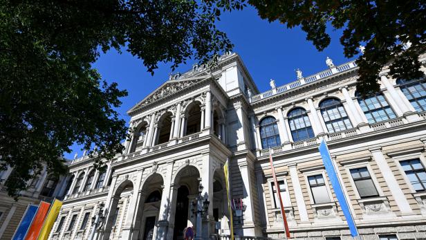 Frontalansicht von Universität Wien