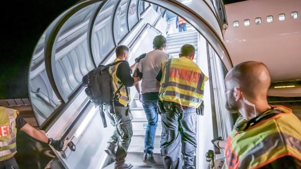 Österreich will weiter nach Syrien abschieben, Straftäter ruft EGMR an
