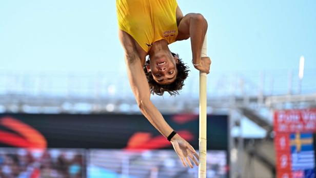 ATHLETICS-HUN-POLE VAULT-MEN