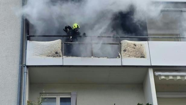 ++ HANDOUT ++ BURGENLAND: WOHNUNG STAND IN EISENSTADT IN VOLLBRAND Rauchende Wohnung.
