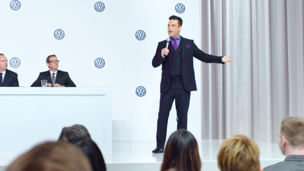 Am Dienstagabend wurde Robbie Williams im Werbefernsehen als neuer VW-Marketingleiter präsentiert