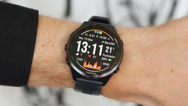 Garmin Uhr mit Data Lover Watchface