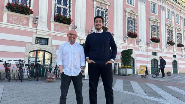 Bernd Pinzer und Teammitglied Murat Aksakalli