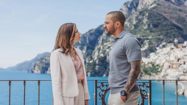 Costiera - First Look