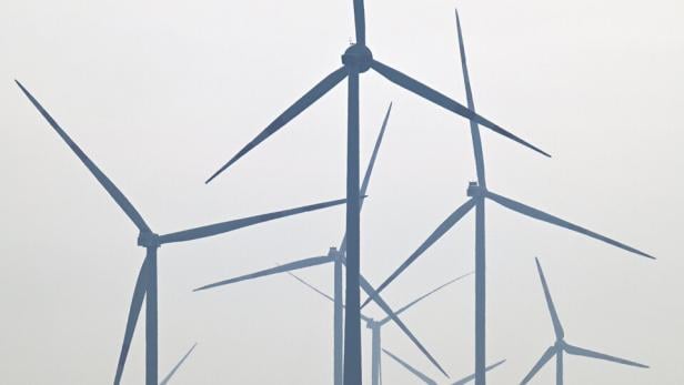 ++ THEMENBILD ++ WINDPARK / ENERGIE / STROM / WINDRÄDER / WINDKRAFT / WINDENERGIE ++ THEMENBILD ++ WINDPARK / ENERGIE / STROM / WINDRÄDER / WINDKRAFT / WINDENERGIE