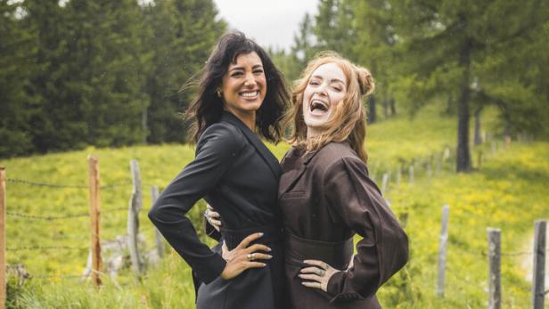 "Miss Earth" Zoe Müllner und "Austrias Ginger" Hanna Niedrist