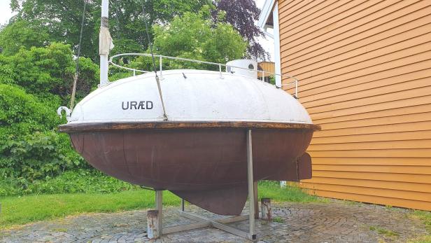 altes Rettungsboot in Alesund, Norwegen