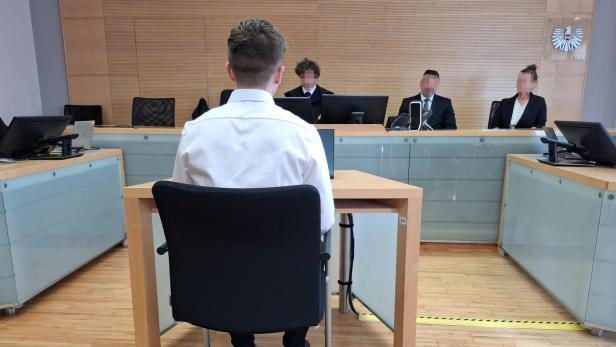 TIROL: PROZESS GEGEN 23-JÄHRIGEN WEGEN BANKÜBERFALLS