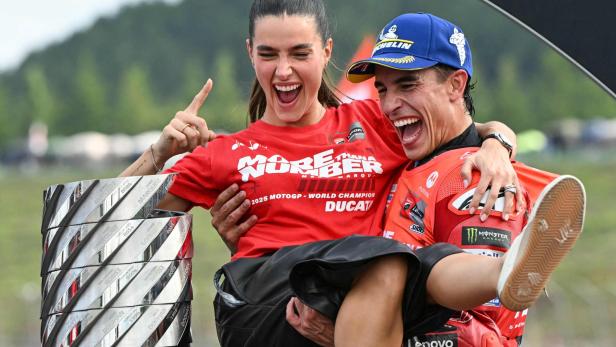 MotoGP-Superstar Marquez zum 7. Mal Weltmeister: "Ist schwer zu sprechen"