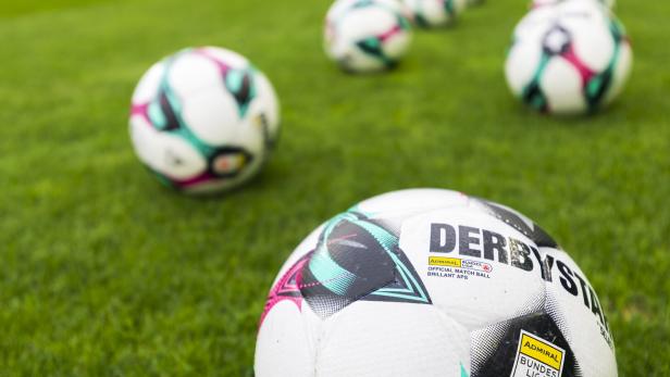 Symbolbild: In der Fußball-Bundesliga kann jeder Sportdirektor werden