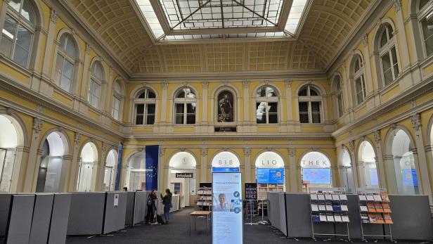 Alte Hauptpost in Innsbruck / MCI