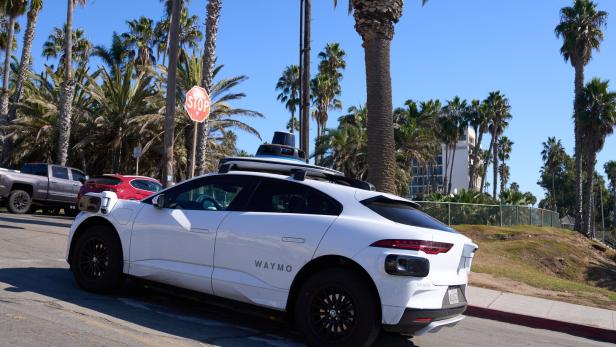 Waymo robotaxi service in Los Angeles, CA