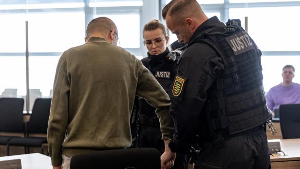 High-profile espionage trial against former assistant to an AfD member