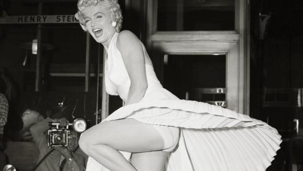 Marilyn Monroe lacht in der berühmten Filmszene aus "Das verflixte 7. Jahr": Während ihr Kleid vor Fotografen hochweht, sieht man ihre Unterwäsche von Hanro. .