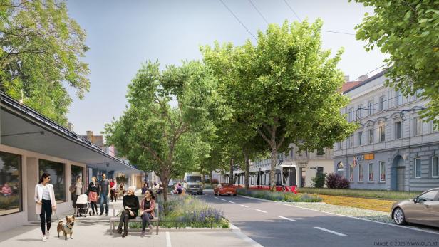 Eine belebte Straße mit Bäumen, einer Straßenbahn und Passanten auf dem Gehweg.