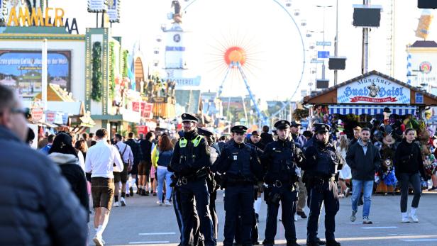 Germany's Oktoberfest to reopen after bomb scare in Munich
