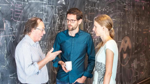 Forschende am ISTA (Institute of Science and Technology Austria) in Klosterneuburg, NÖ: 40 Prozent der Professuren sind mit Wissenschafterinnen und Wissenschaftern besetzt, die zuvor in den USA gearbeitet haben.