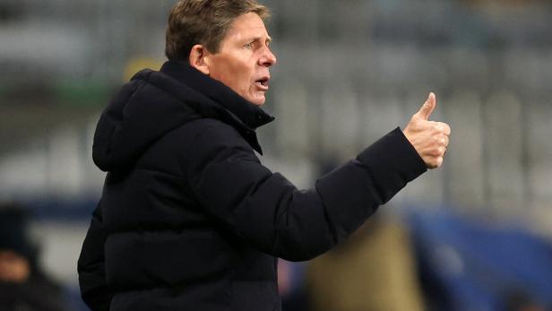 Daumen hoch bei Oliver Glasner