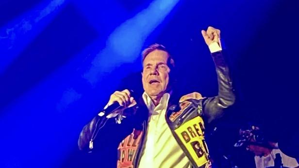 Dieter Bohlen auf der Bühne der Brunner Wiesn
