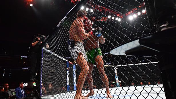 MMA: UFC 298-Elliot vs Woodburn