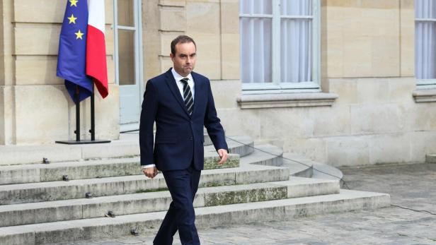 FILES-FRANCE-POLITICS-GOVERNMENT-LECORNU