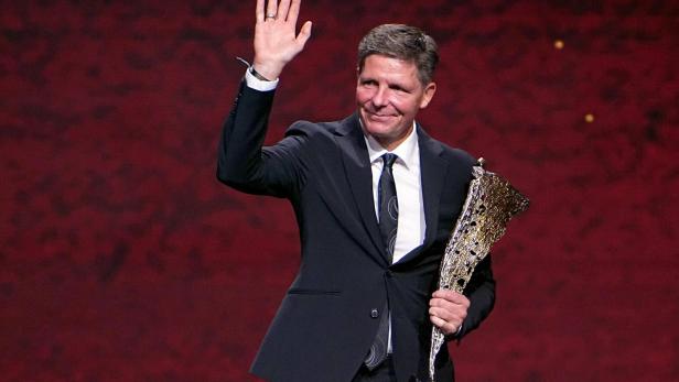Bescheidenheit und Disziplin: Oliver Glasner bei der Sportlerwahl in der Stadthalle.