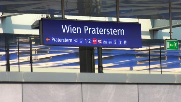 Rauch in U-Bahnstation Praterstern