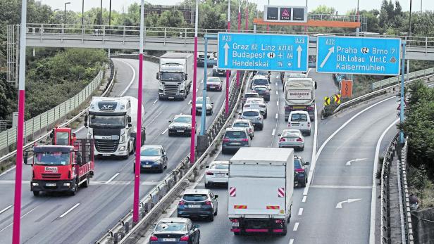 Stau auf der Tangente Südosttangente Wien a23